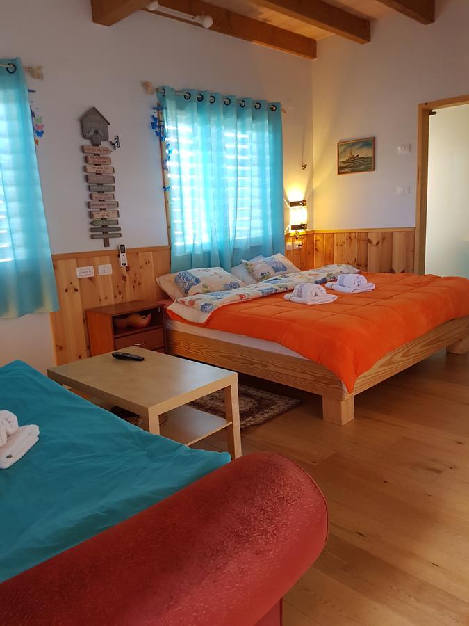The Butterflies Wood House Villa Reshafim Екстериор снимка